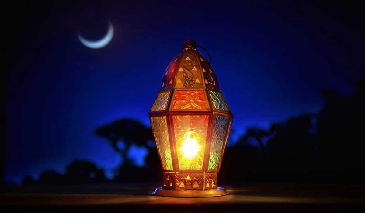 Ramadan crescent